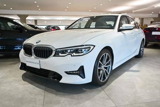 BMW 320i 2.0 16V TURBO GASOLINA SPORT AUTOMÁTICO BMW 320i 2.0 16V TURBO GASOLINA SPORT AUTOMÁTICO
